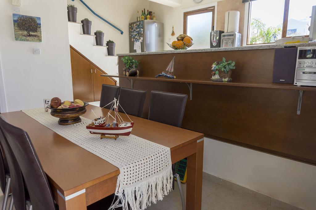 Chara Elizabeth No 2 Villa Protaras Room photo